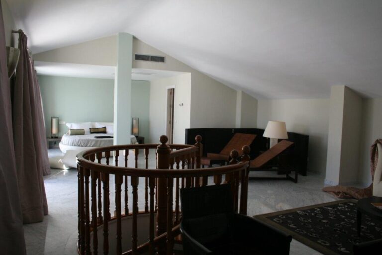 Copia-de-apartamentos-playas-del-duque-y-albatros-100-1200x800